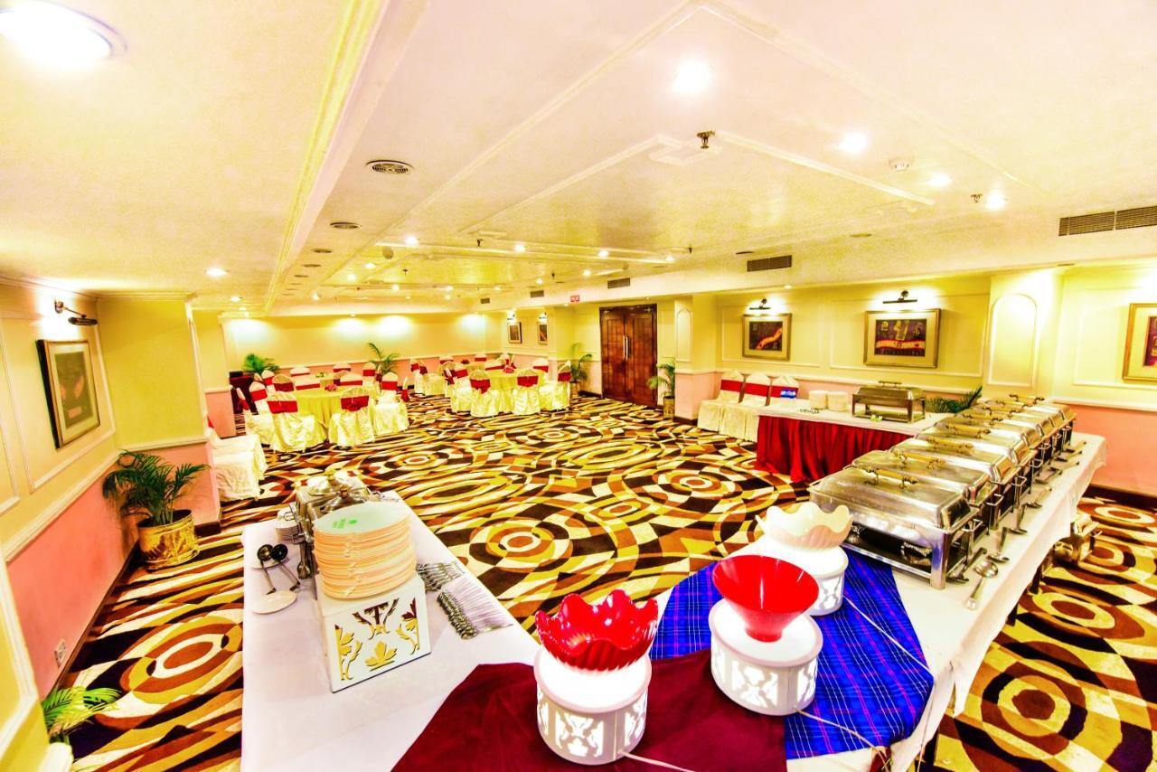 Hotel Swosti Premium Bhubaneswar Exterior foto